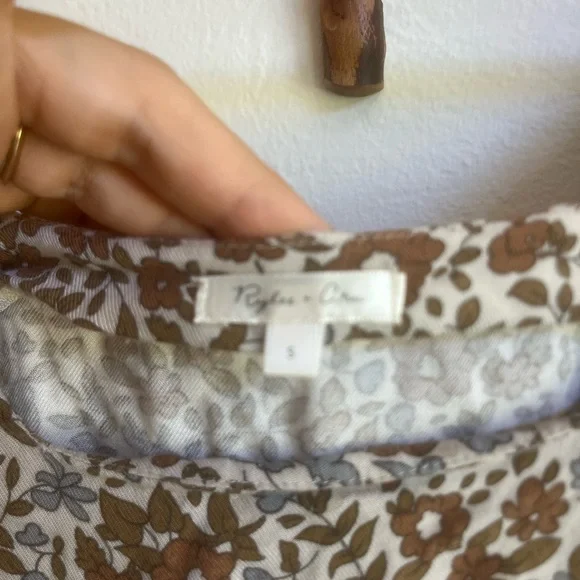 Rylee + Cru Brown and Cream Floral Midi Dress - Picture 3 of 4
